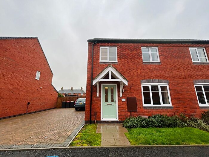 3 Bedroom Property To Rent In Woodwinds Close, Warton, Tamworth, B79