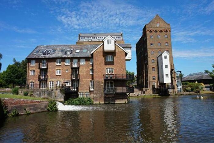 3 Bedroom Duplex To Rent In Addlestone, KT15