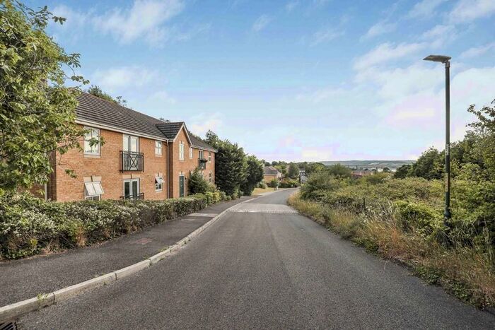 2 Bedroom Flat To Rent In Harriet Drive Rochester, ME1