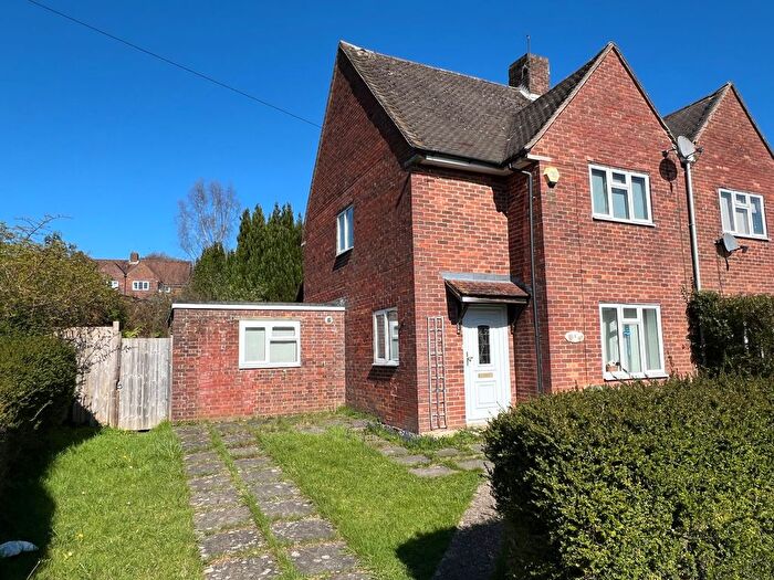 4 Bedroom Semi Detached House To Rent In Chatham Road, Winchester, SO22