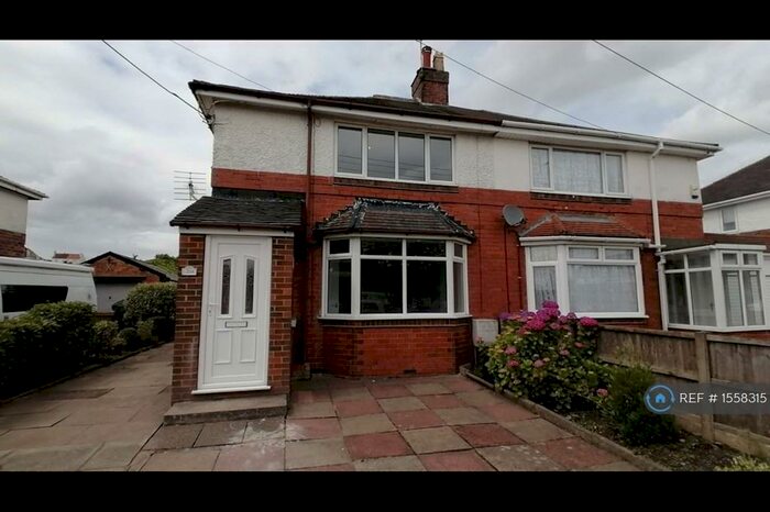 2 Bedroom Semi-Detached House To Rent In Fenpark Road, Stoke-On-Trent, ST4