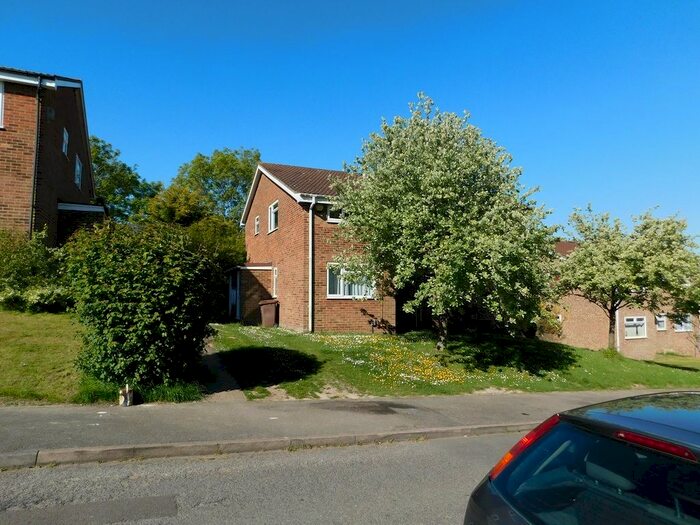1 Bedroom End Of Terrace House To Rent In Chaffinch Close, Walderslade, ME5