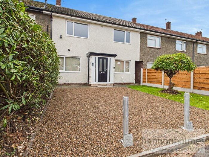 3 Bedroom Mews For Sale In Engine Fold Road, Worsley, Manchester, M28