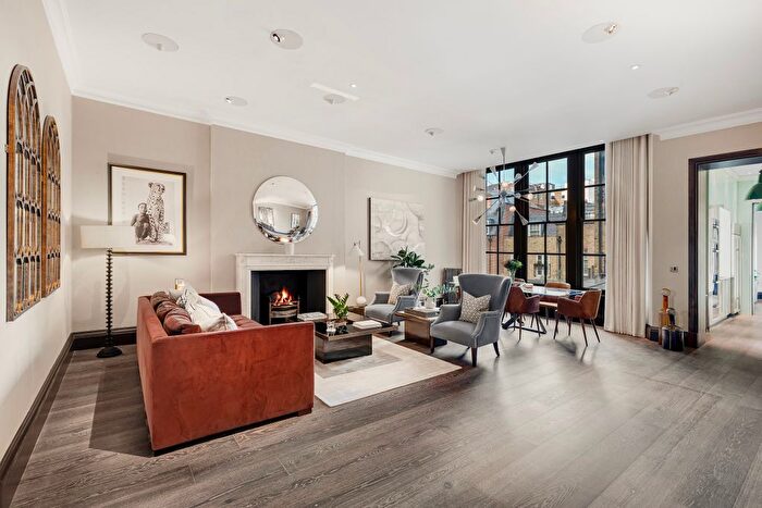 2 Bedroom Flat For Sale In Charles Street, Mayfair, London, United Kingdom, Mayfair, W1J