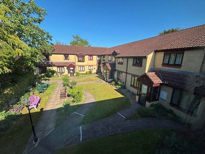 2 Bedroom Retirement Property For Sale In Weston, Bath, BA1