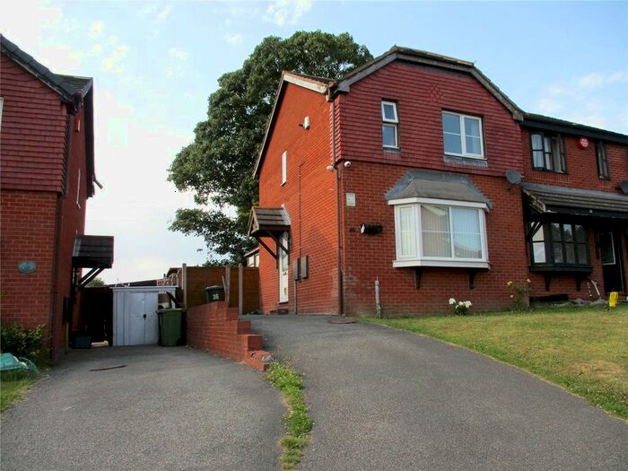 3 Bedroom Semi-Detached House To Rent In Cornfield, Dewsbury, West Yorkshire, WF13