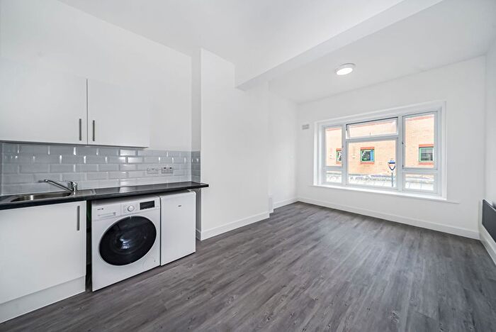 1 Bedroom Studio To Rent In A High Street, Southend-On-Sea, SS1