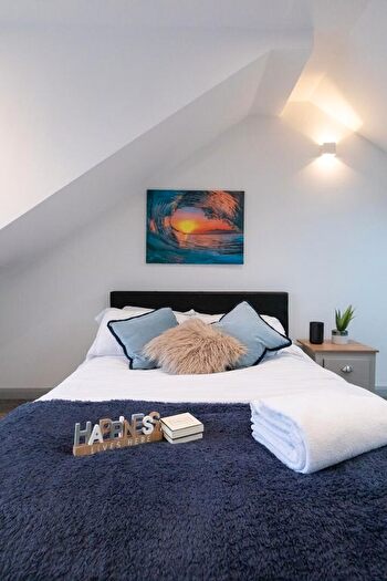 1 Bedroom Flat To Rent In Market Street, Watford, WD18