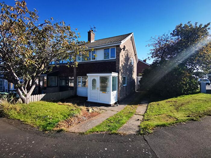 3 Bedroom Semi-Detached House To Rent In Durham Drive, Fellgate, Jarrow, NE32