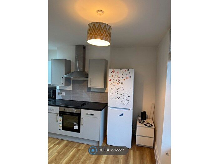 1 Bedroom Flat To Rent In Newport Rd, Cardiff, CF24