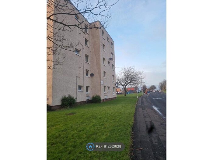 2 Bedroom Flat To Rent In Wood Park, Prestwick, KA9