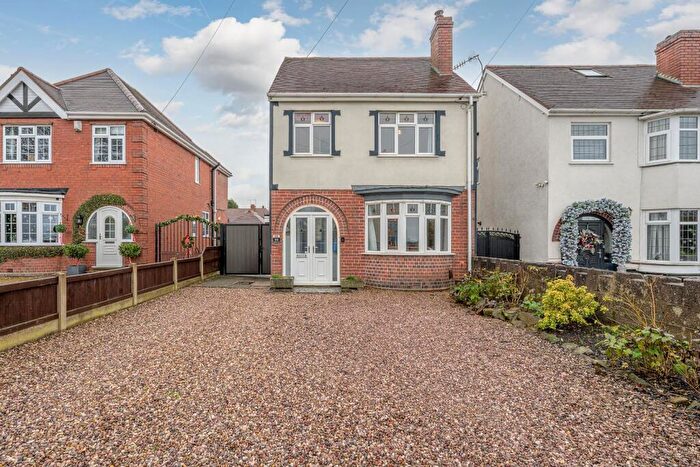 3 Bedroom Detached House For Sale In Amblecote Road, Brierley Hill, DY5