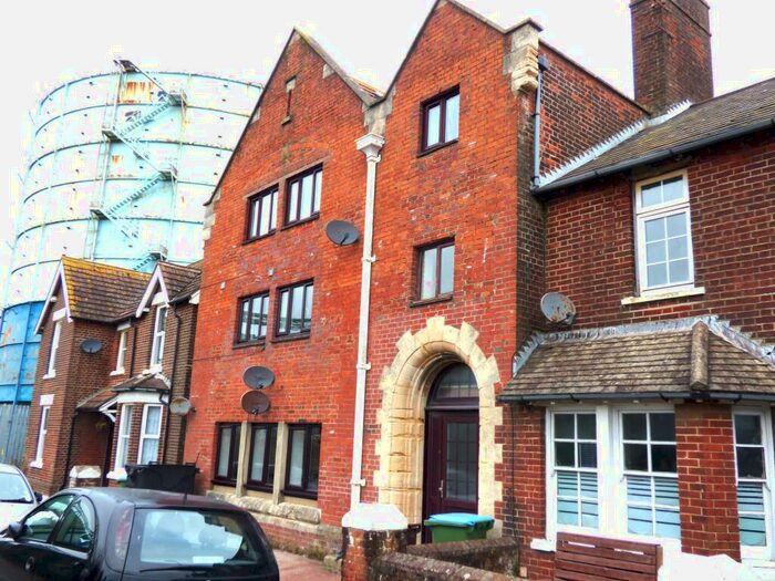 Studio To Rent In Gloucester Road, Littlehampton, BN17