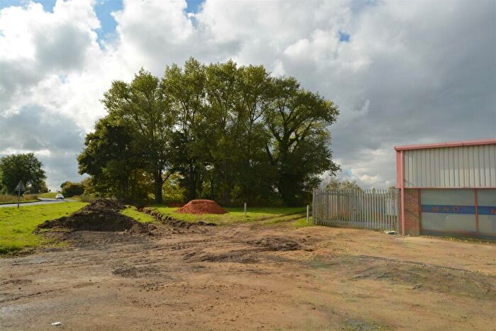 Property For Sale In Snaith Road, Rawcliffe, DN14