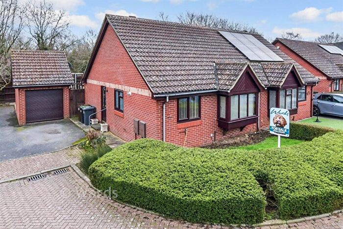 2 Bedroom Semi-Detached Bungalow For Sale In Willowside, Snodland, Kent, ME6