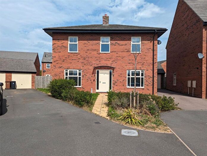 4 Bedroom Detached House For Sale In Mitre Close, Linton, Swadlincote, Derbyshire, DE12