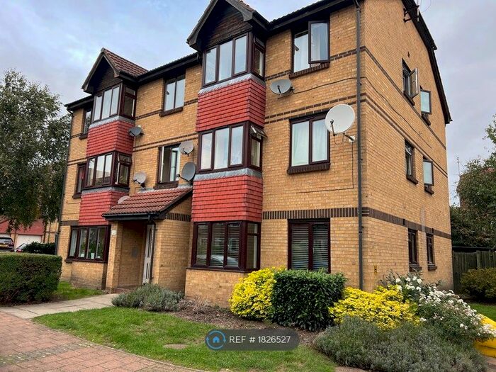 2 Bedroom Flat To Rent In New Cross, London, SE14