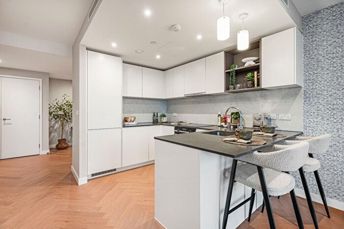 1 Bedroom Flat For Sale In One Thames Quay, Marsh Wall, E14