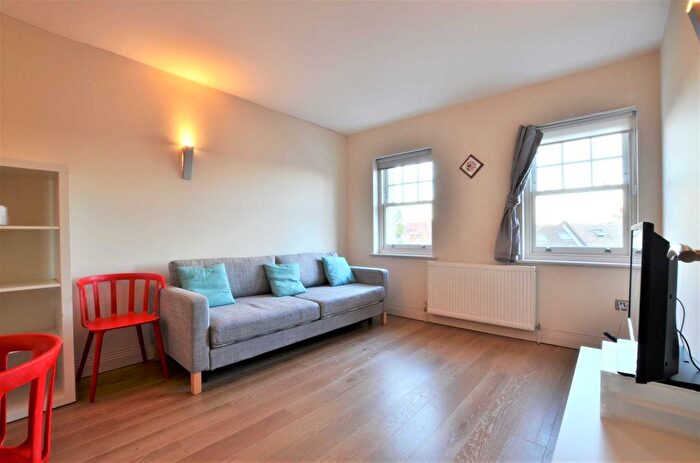 1 Bedroom Flat To Rent In Fulham Road, Fulham, SW6
