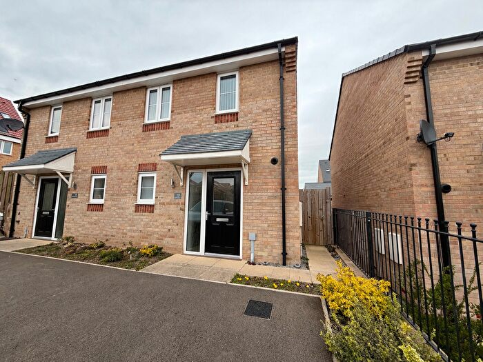 2 Bedroom Semi Detached House To Rent In Carmelite Close, Northallerton, DL6