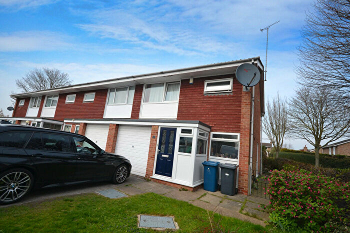 3 Bedroom Semi-Detached House To Rent In Nearsby Drive, West Bridgford, NG2