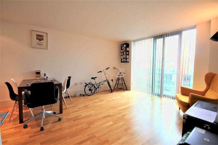 1 Bedroom Flat To Rent In Highbury Stadium Square, Highbury, London, N5