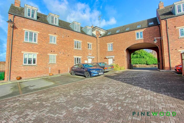 2 Bedroom Flat To Rent In Browning Court, Old Road, Brampton, Chesterfield, Derbyshire, S40