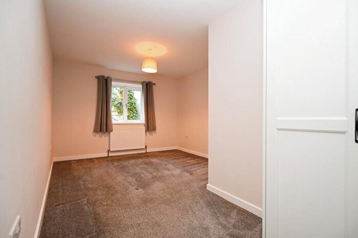 2 Bedroom Apartment To Rent In Town Street, Rawdon, Leeds, LS19