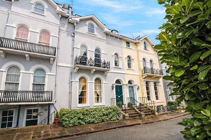 2 Bedroom Flat For Sale In St Georges Road, Cheltenham, GL50