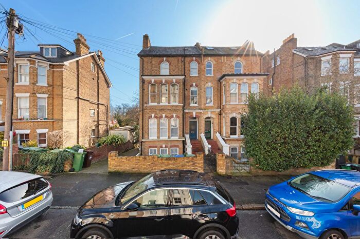 1 Bedroom Flat For Sale In Cintra Park, London, SE19