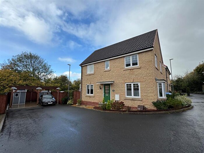 3 Bedroom Detached House For Sale In Hallam Close, Midsomer Norton, BA3