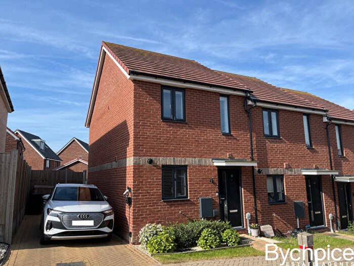 2 Bedroom End Of Terrace House For Sale In Roberts Drive, Haverhill, Suffolk, CB9