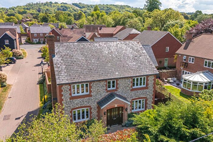 4 Bedroom Detached House For Sale In St. Dunstans Close, Monks Risborough, HP27