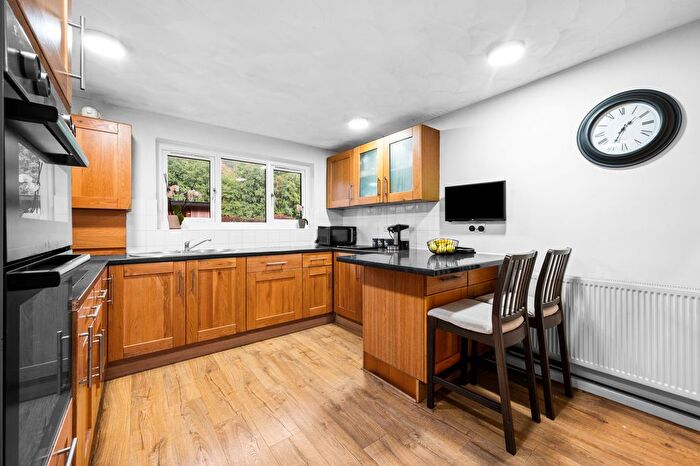 5 Bedroom Semi-Detached House For Sale In Cranberry Avenue, Todmorden, OL14