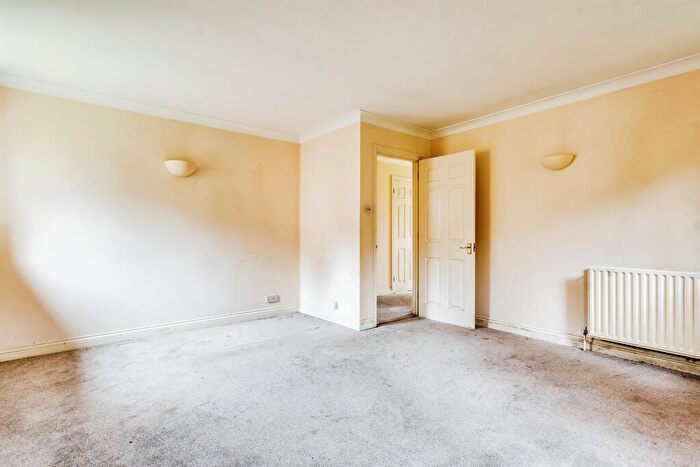 2 Bedroom Detached Bungalow For Sale In Dorchester Close, Headington, Oxford, OX3