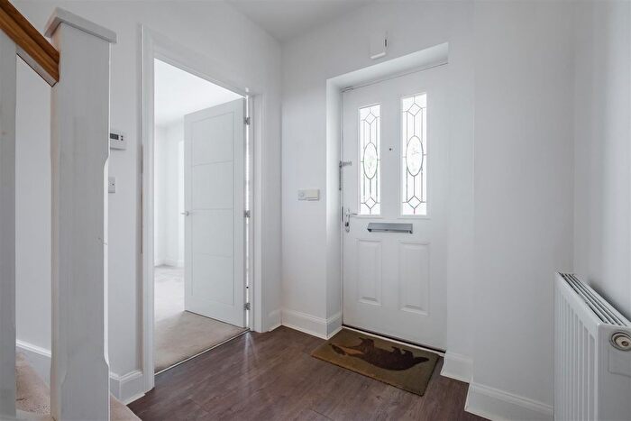 4 Bedroom Detached House For Sale In Warton Avenue, Lindley, HD3