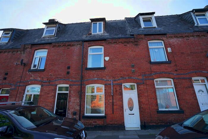 3 Bedroom Terraced House To Rent In Manley Terrace, Bolton, BL1