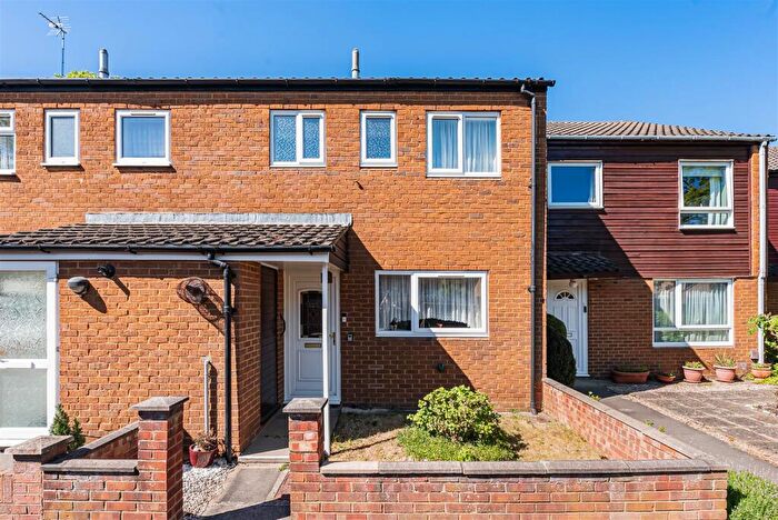 3 Bedroom Terraced House For Sale In The Knoll, Hertford, SG13