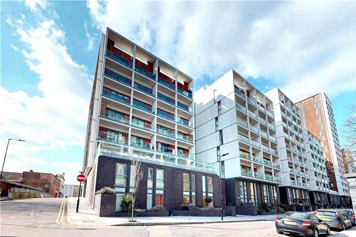 1 Bedroom Apartment For Sale In Roseberry Place, London, E8