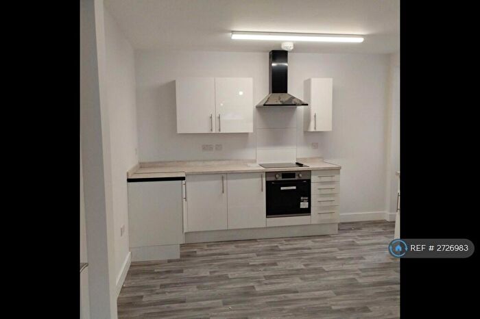 2 Bedroom End Of Terrace House To Rent In Commercial Street, Barnsley, S70