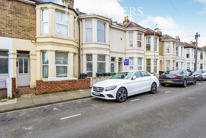 2 Bedroom Flat To Rent In Gains Road, Southsea, PO4