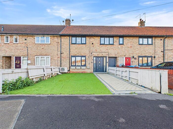 3 Bedroom Terraced House For Sale In Burcott Garth, Kingston Upon Hull, HU4