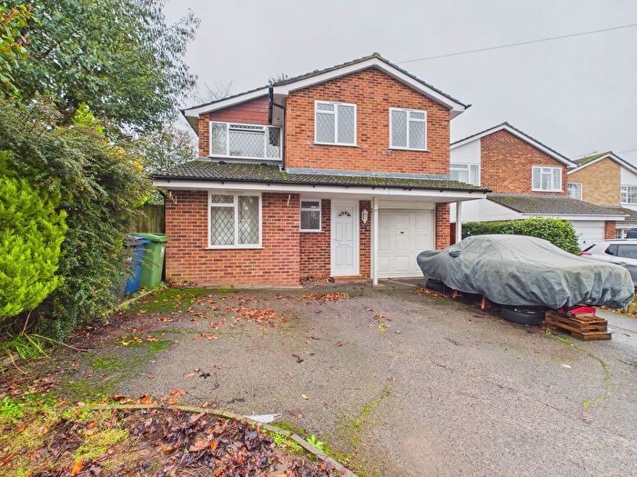 4 Bedroom Detached House To Rent In Highfield Road, Flackwell Heath, High Wycombe, Buckinghamshire, HP10