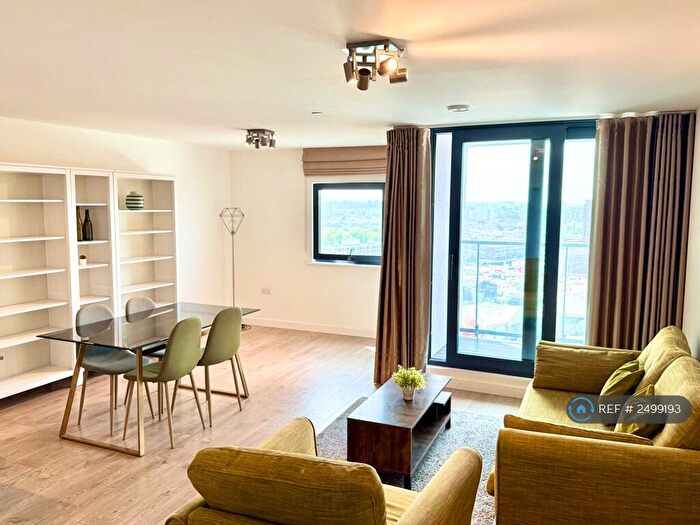 3 Bedroom Flat To Rent In Rotherhithe New Road, London, SE16