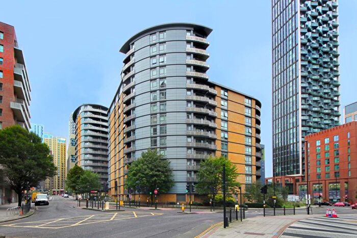 1 Bedroom Flat To Rent In Trentham Court, W3