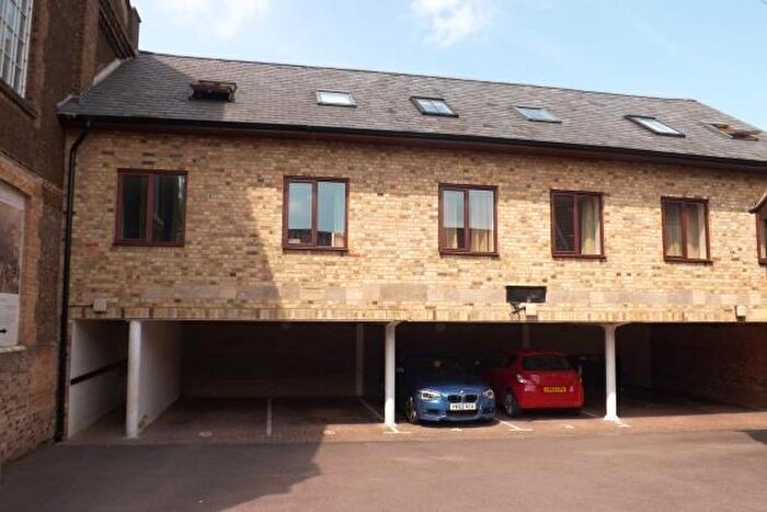1 Bedroom Flat To Rent In Flat, Chapel Court, Sun Street, Sandy, SG19