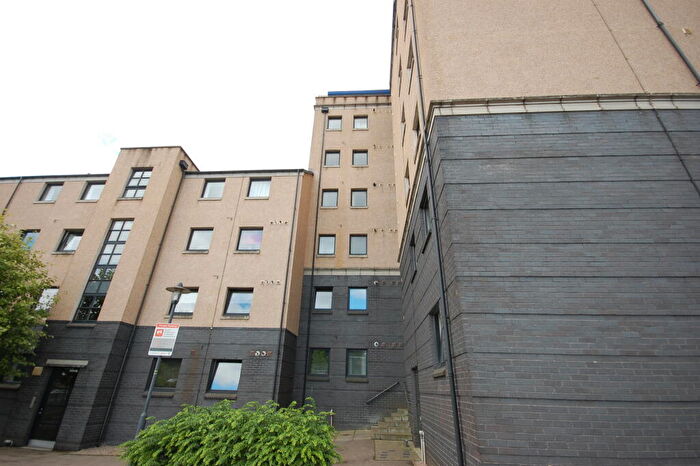 2 Bedroom Flat To Rent In Riverside Drive, Aberdeen, AB11