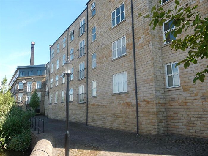 2 Bedroom Flat To Rent In Navigation Quay, Britannia Wharf, Bingley, BD16
