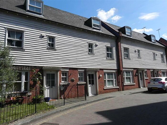3 Bedroom Town House For Sale In Barton Mill Road, Canterbury, CT1