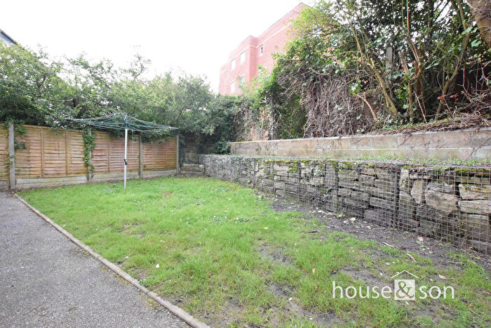 4 Bedroom Detached House For Sale In Suffolk Road, West Cliff, Bournemouth, BH2